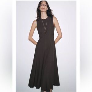 Zara NWT Brown Sleeveless Midi Dress
ZW Collection size XL